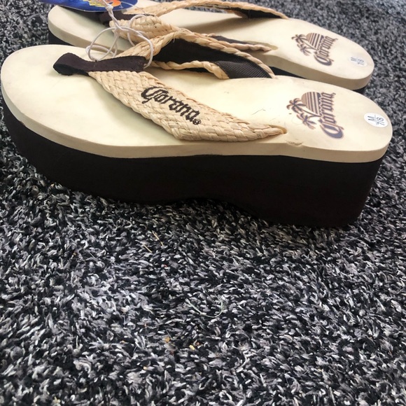 Women’s NEW Corona wedge/platform sandals/flip flops Sz. 7/8 - Picture 4 of 6